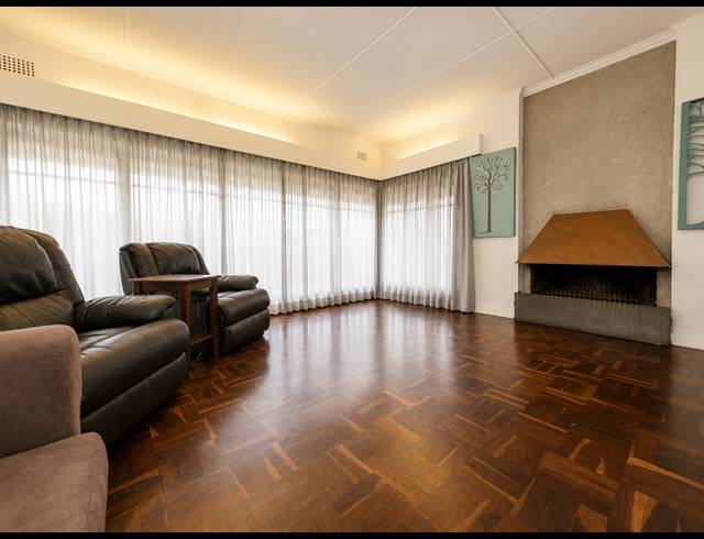 5 BEDROOM HOUSE FOR SALE IN THREE RIVERS PROPER